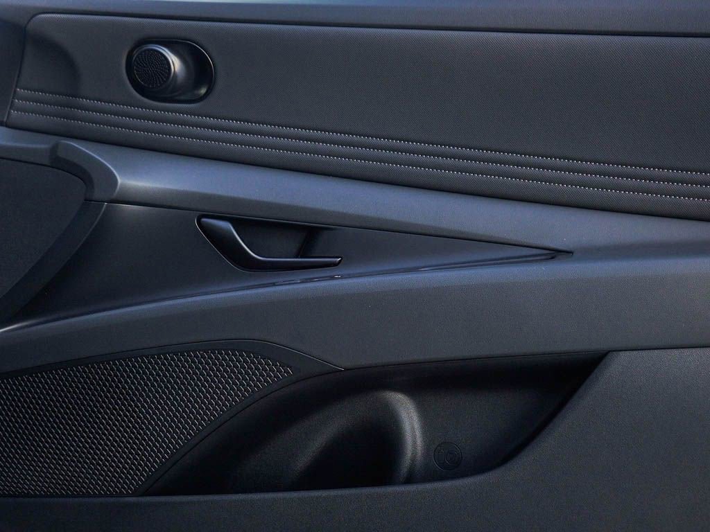 New 2026 Hyundai Elantra Sport image 8