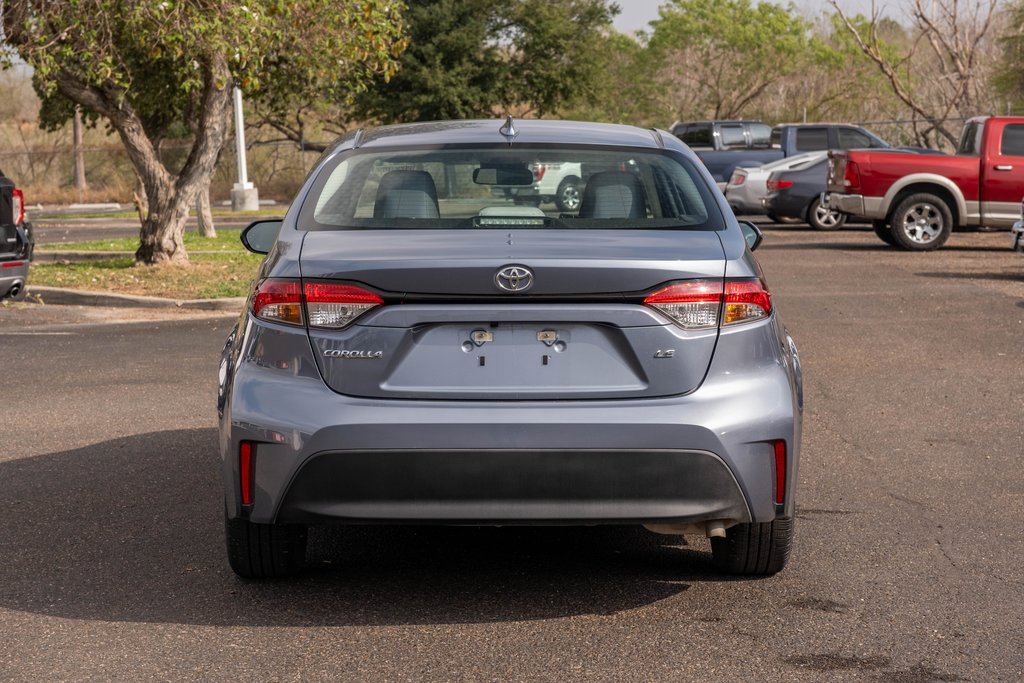 Used 2023 Toyota Corolla LE image 4