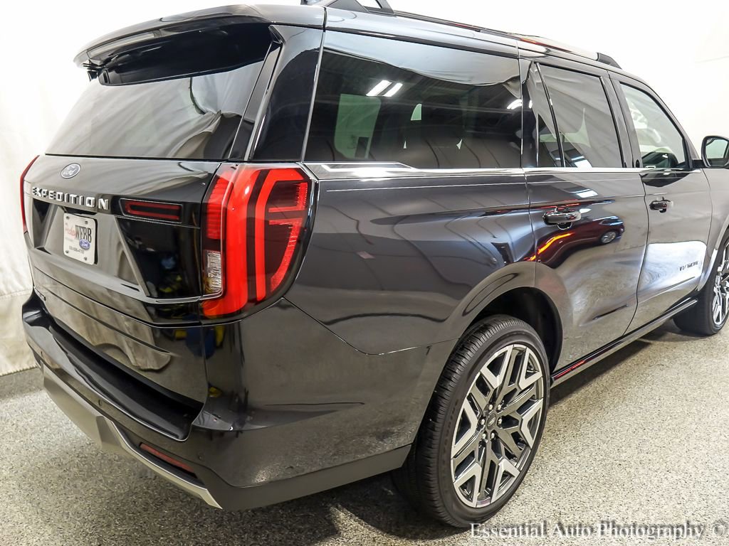 Used 2025 Ford Expedition Platinum w/ Platinum Ultimate Package image 8
