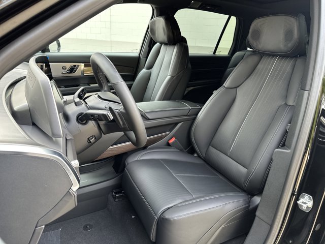 New 2026 Cadillac Vistiq Sport w/ LPO, Floor Liner Package image 13