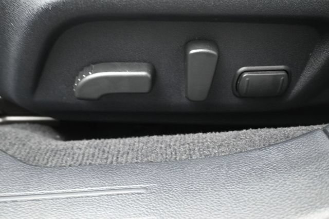 Used 2019 Subaru Outback 2.5i Touring w/ Popular Package #3A AWD/4WD image 11