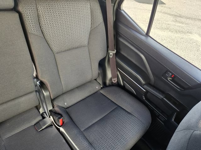 Used 2025 Toyota 4Runner SR5 AWD/4WD image 17