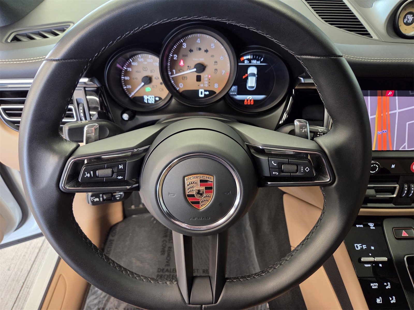 Used 2024 Porsche Macan image 18