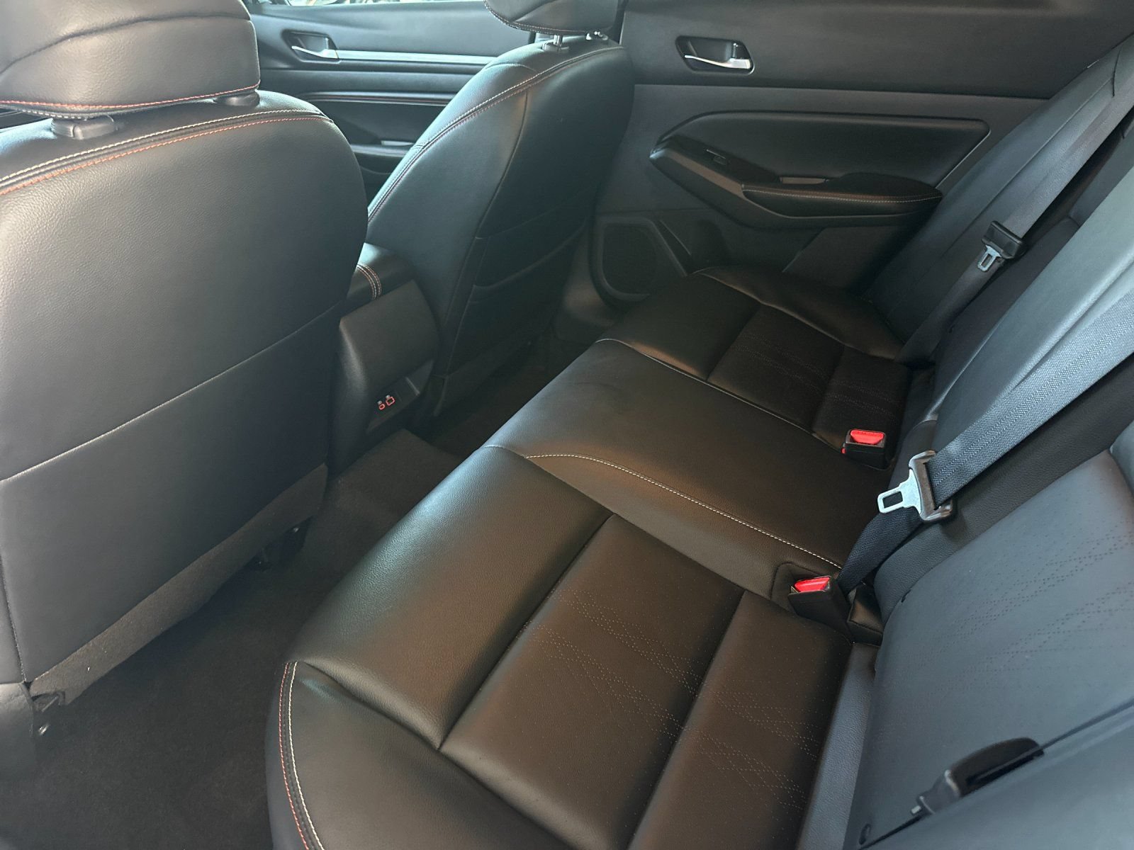 Used 2023 Nissan Altima 2.5 SR w/ SR Premium Package FWD image 11