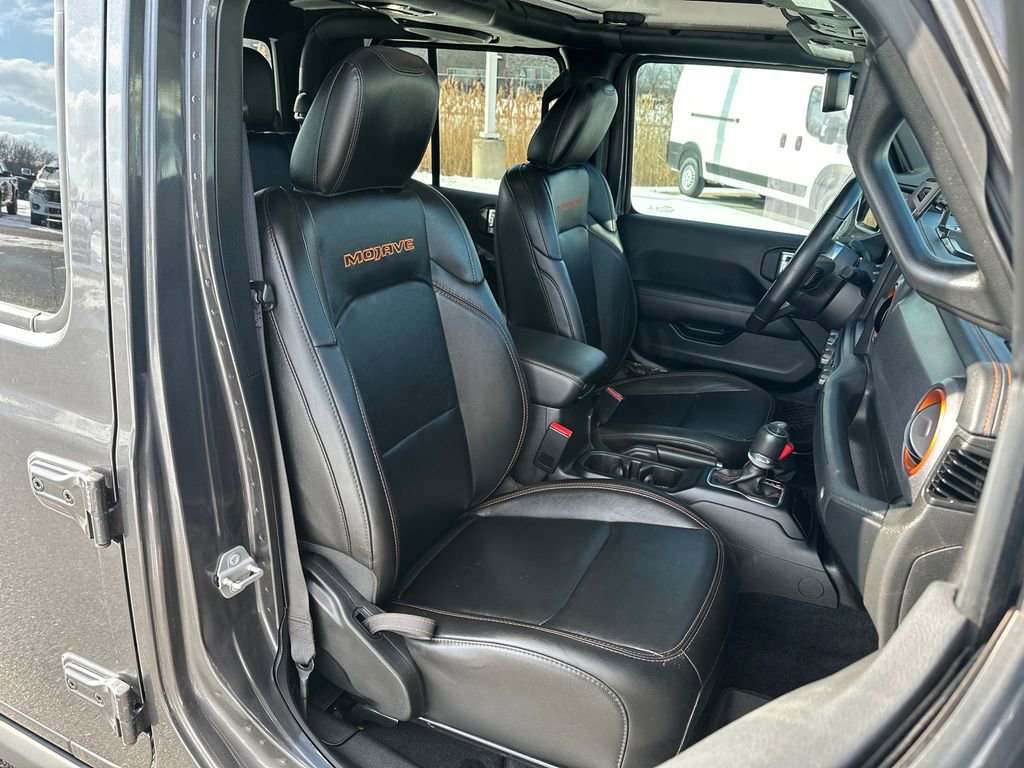 Used 2023 Jeep Gladiator Mojave w/ Cold Weather Group image 44