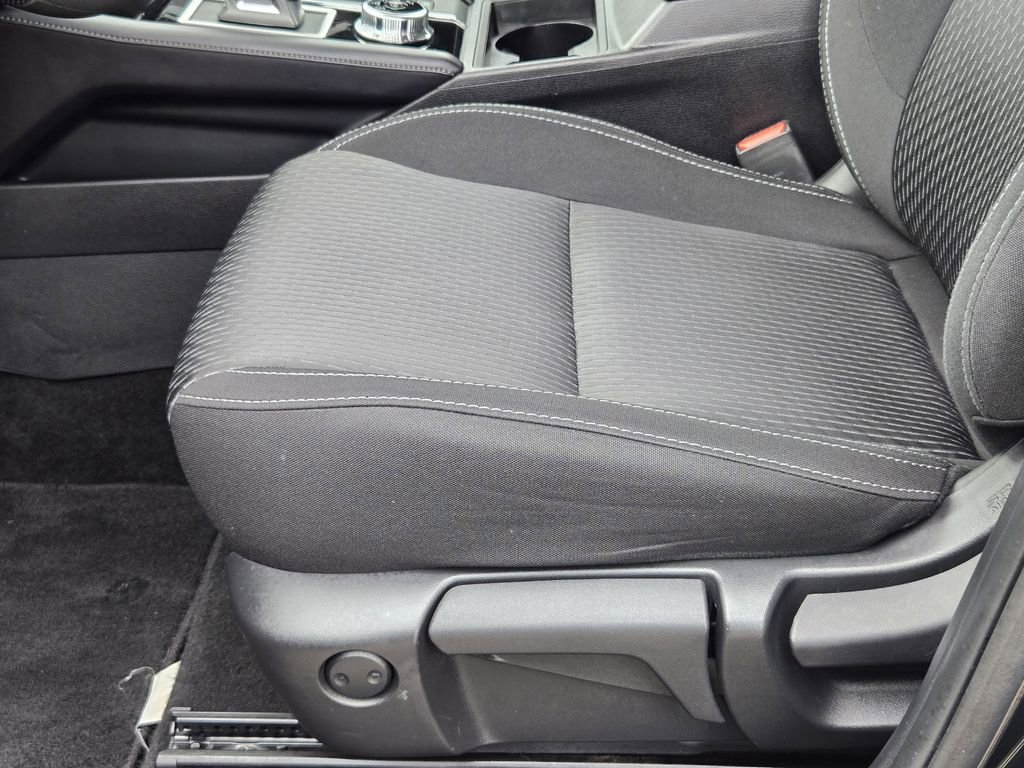 Used 2024 Mitsubishi Outlander ES image 23