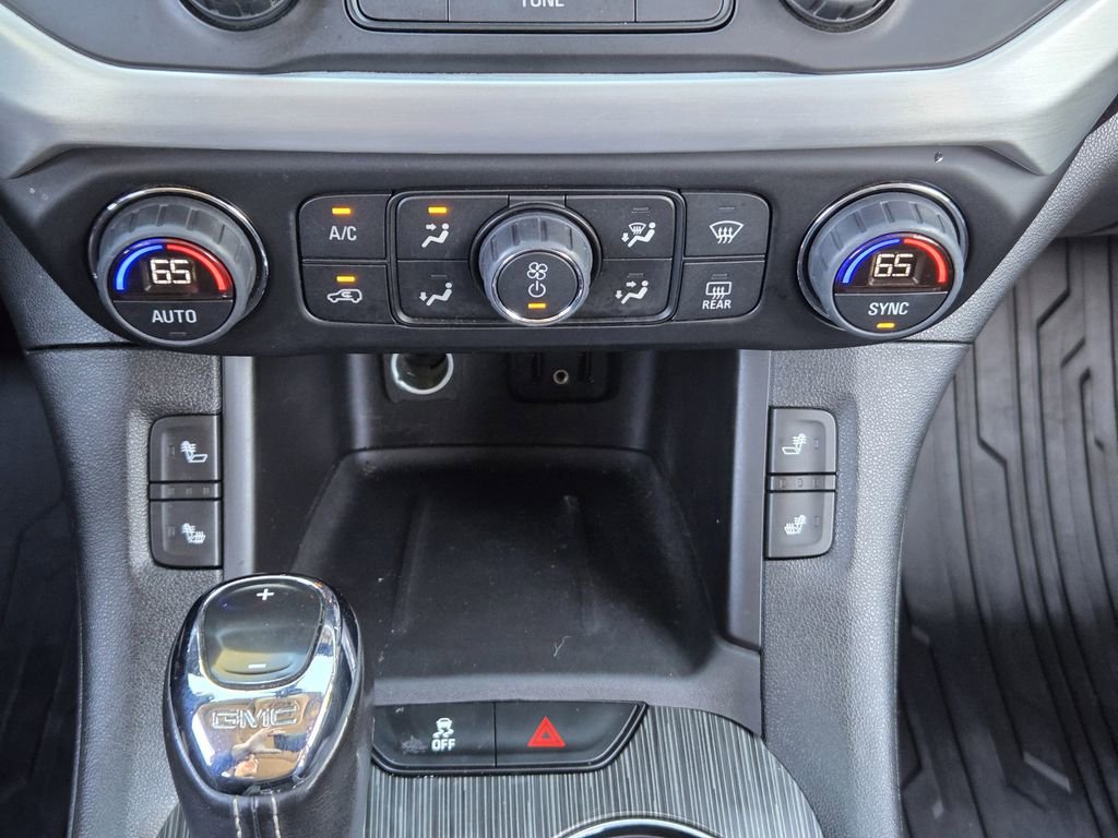 Used 2019 GMC Acadia SLT image 16