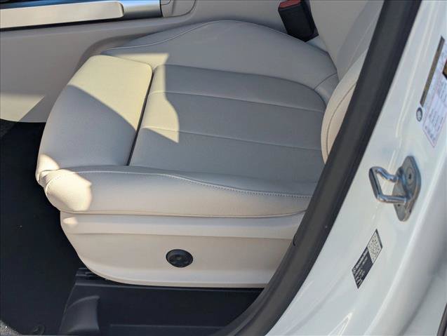 Used 2026 Mercedes-Benz GLB 250 image 4