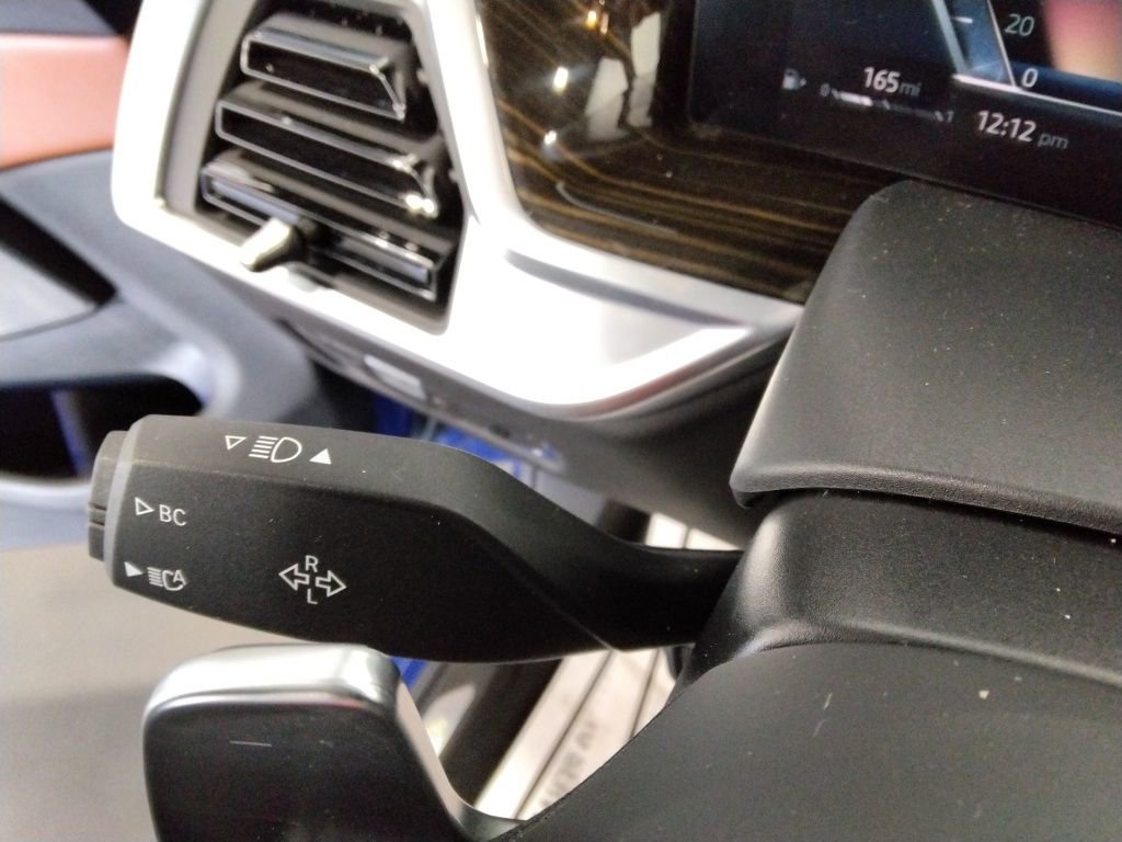 Used 2023 BMW X7 M60i image 15