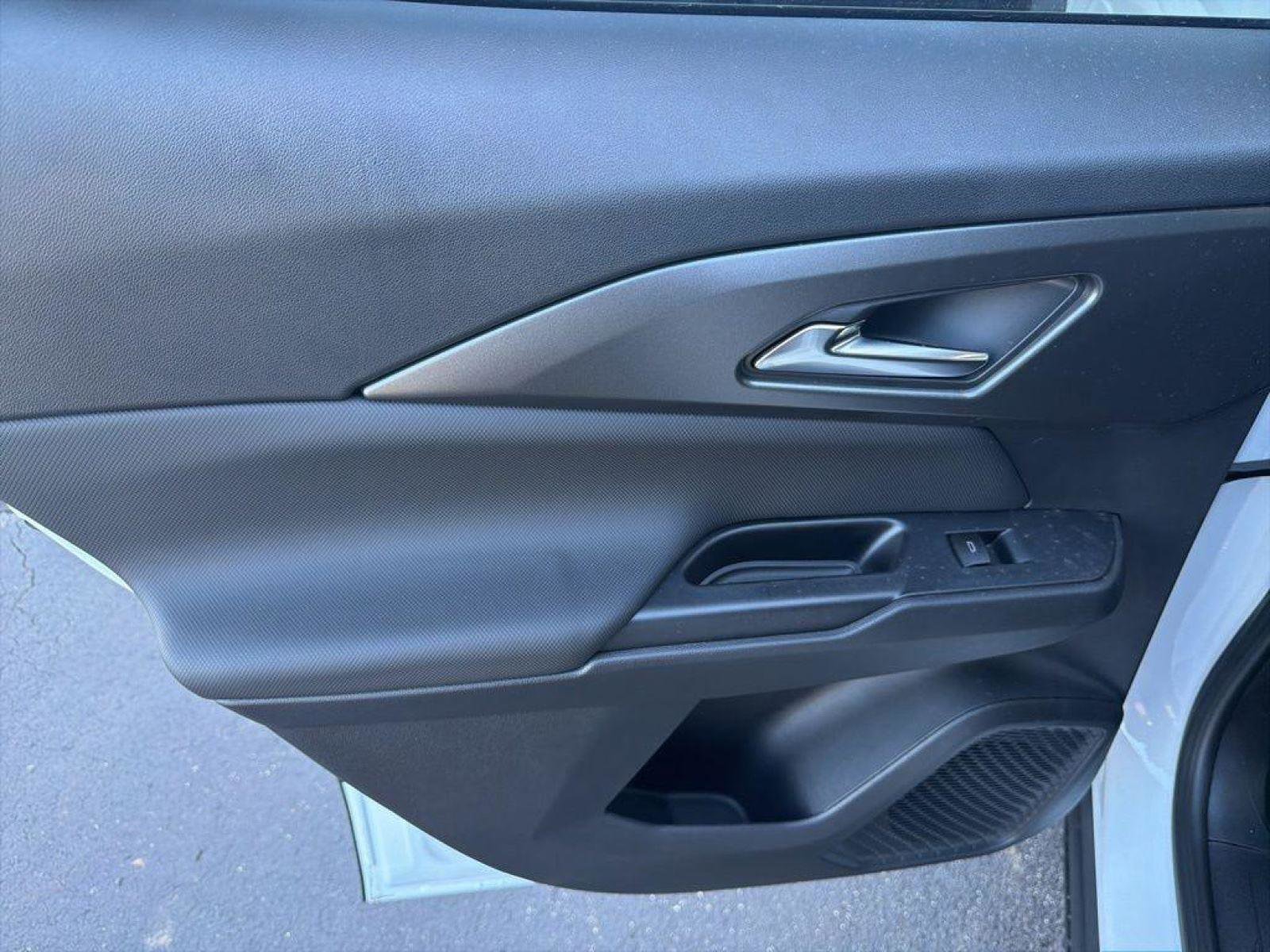 New 2026 Chevrolet Equinox EV LT w/ Comfort Package FWD image 30