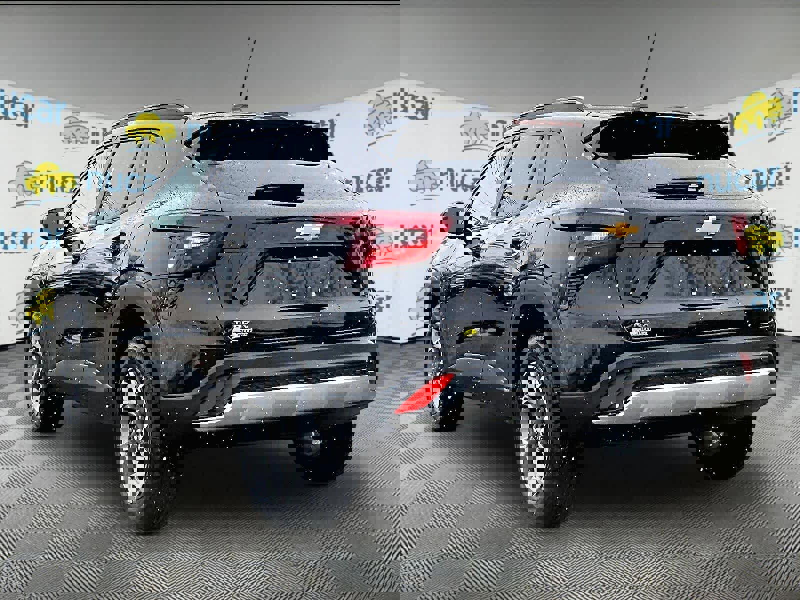 Used 2025 Chevrolet Trax LT w/ LT Convenience Package image 4