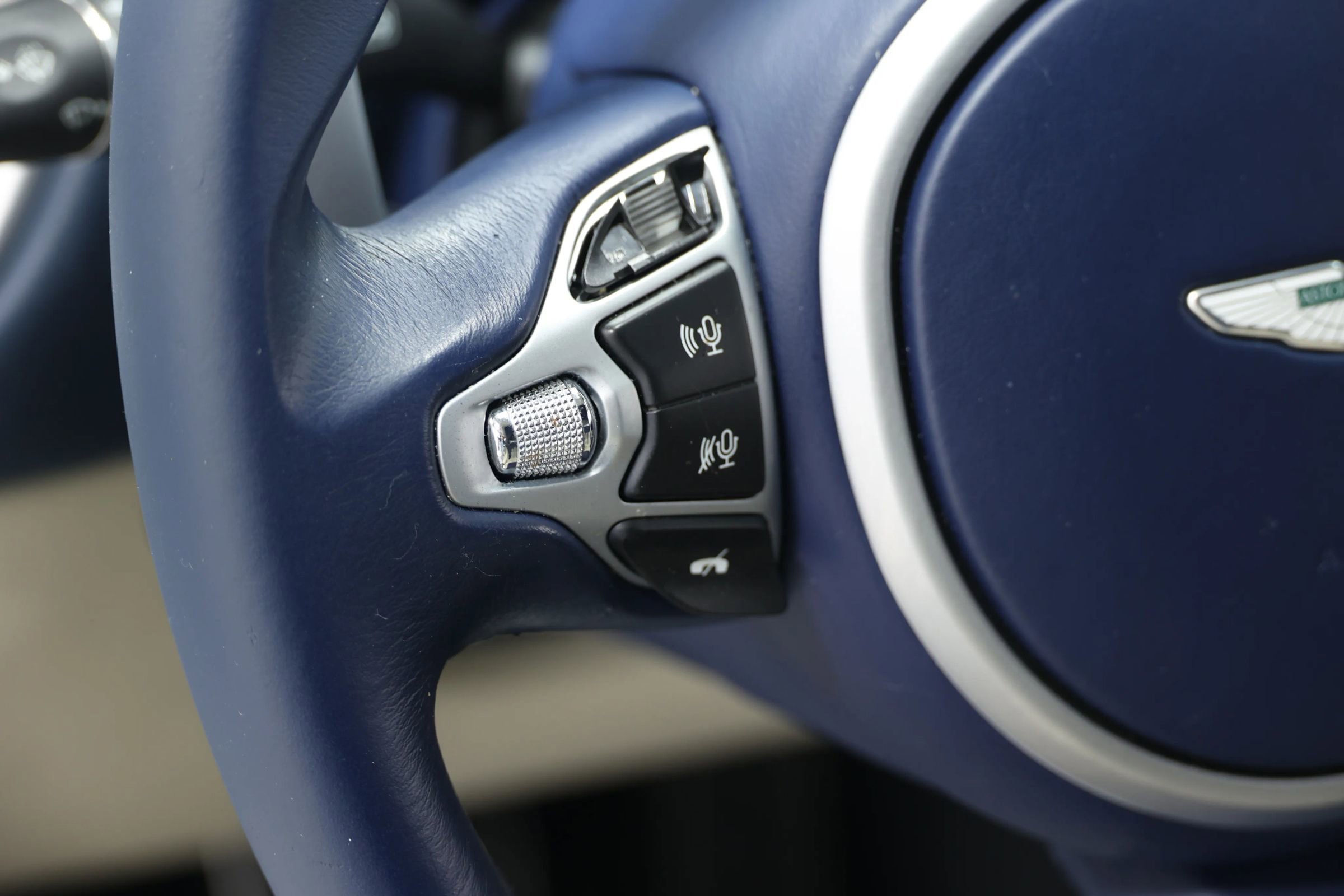 Used 2017 Aston Martin DB11 V12 image 30