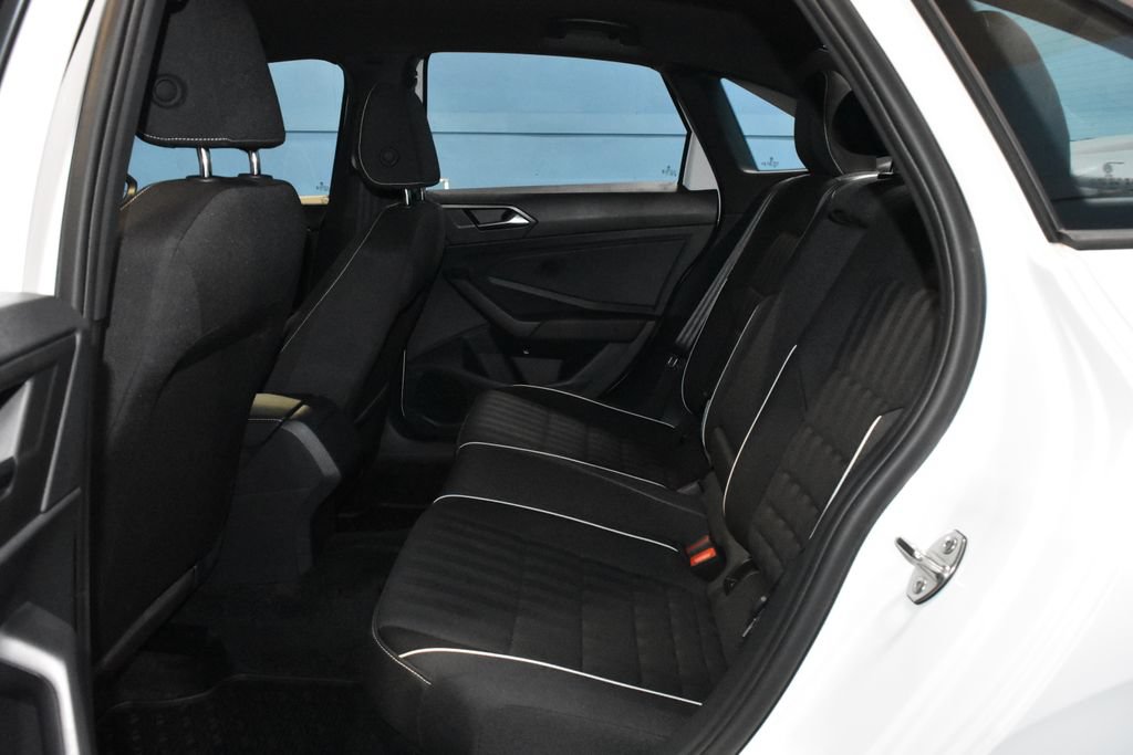 Certified 2024 Volkswagen Jetta Sport FWD image 20