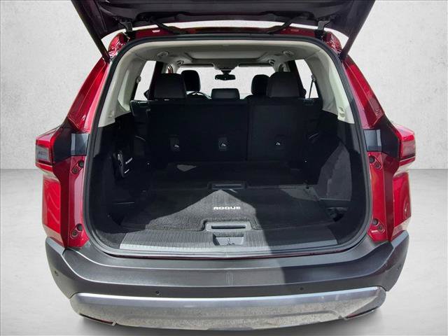 Certified 2023 Nissan Rogue SL w/ SL Premium Package FWD image 5