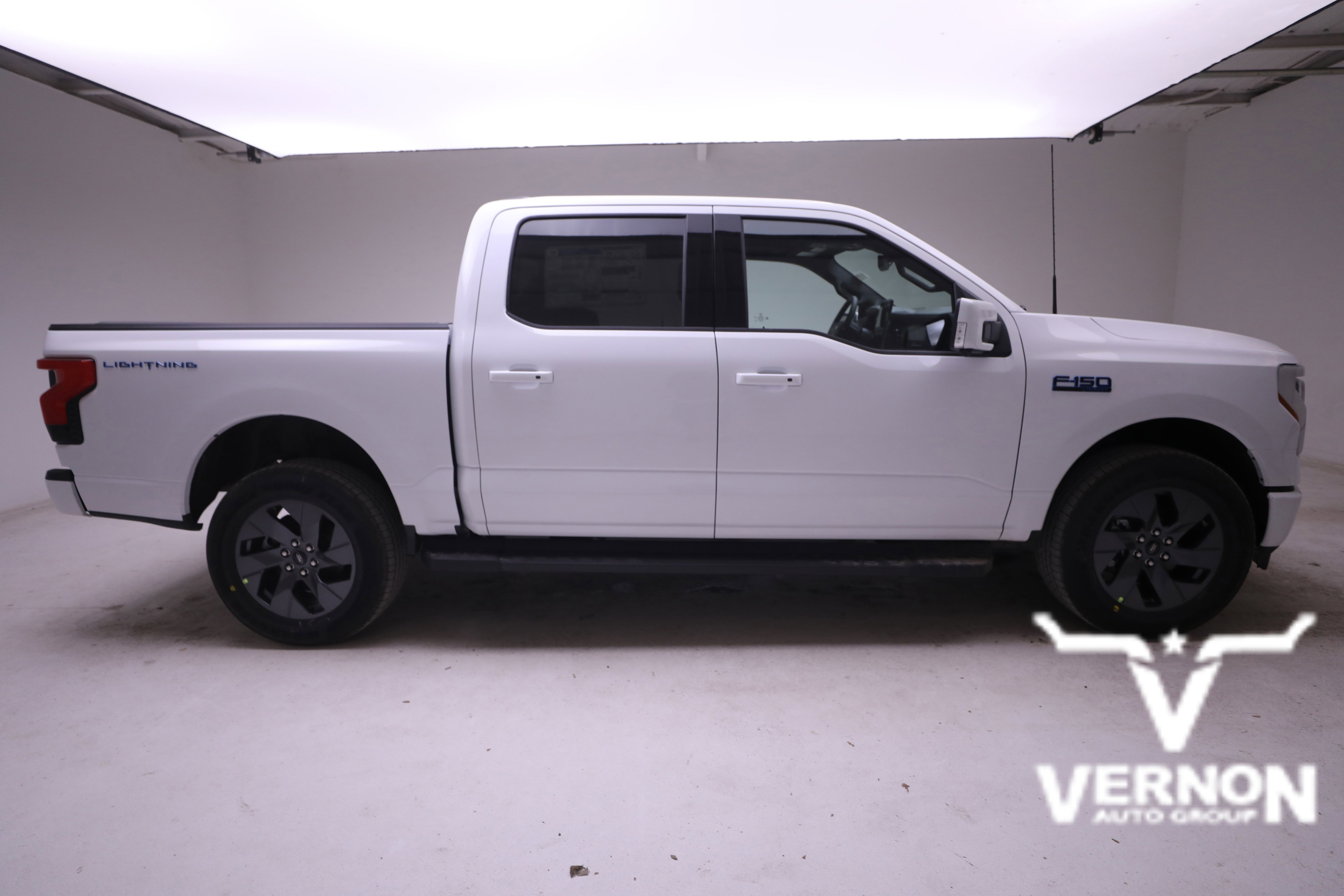 New 2025 Ford F150 Lightning Lariat image 6