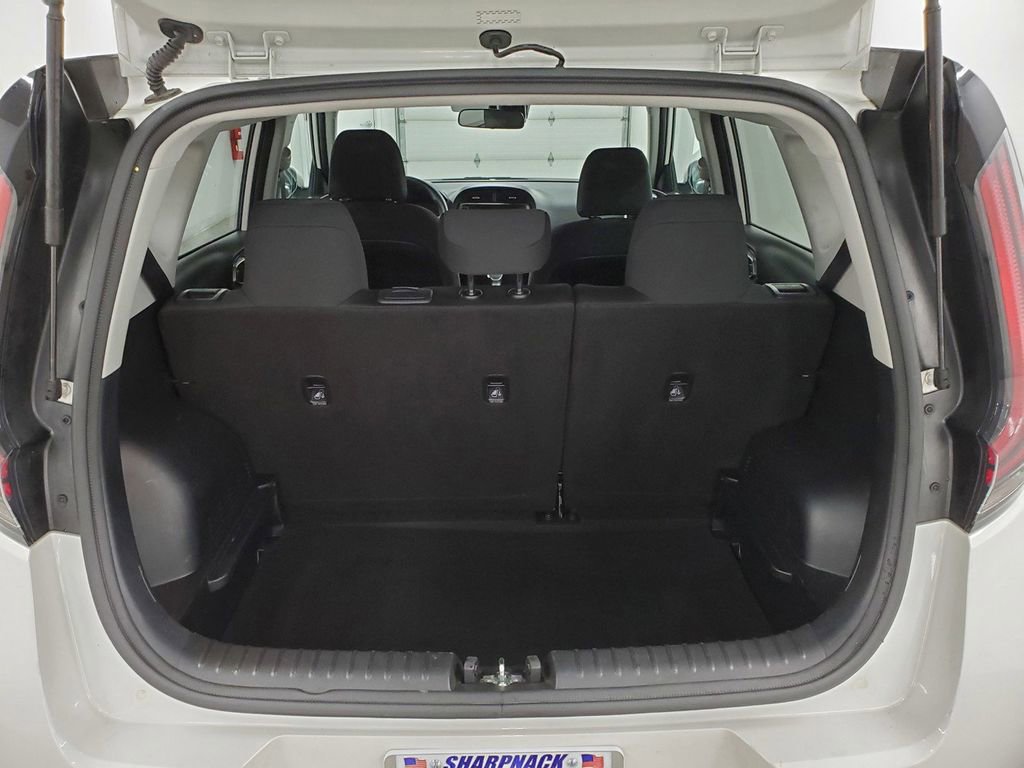 Used 2024 Kia Soul LX w/ Option Group 015 image 24