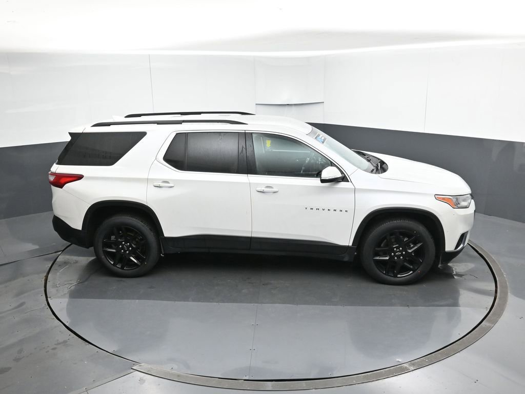 Used 2021 Chevrolet Traverse LT image 52