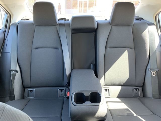 Used 2025 Toyota Corolla LE FWD image 30