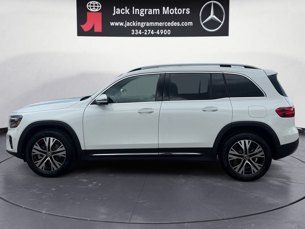 New 2026 Mercedes-Benz GLB 250 image 2