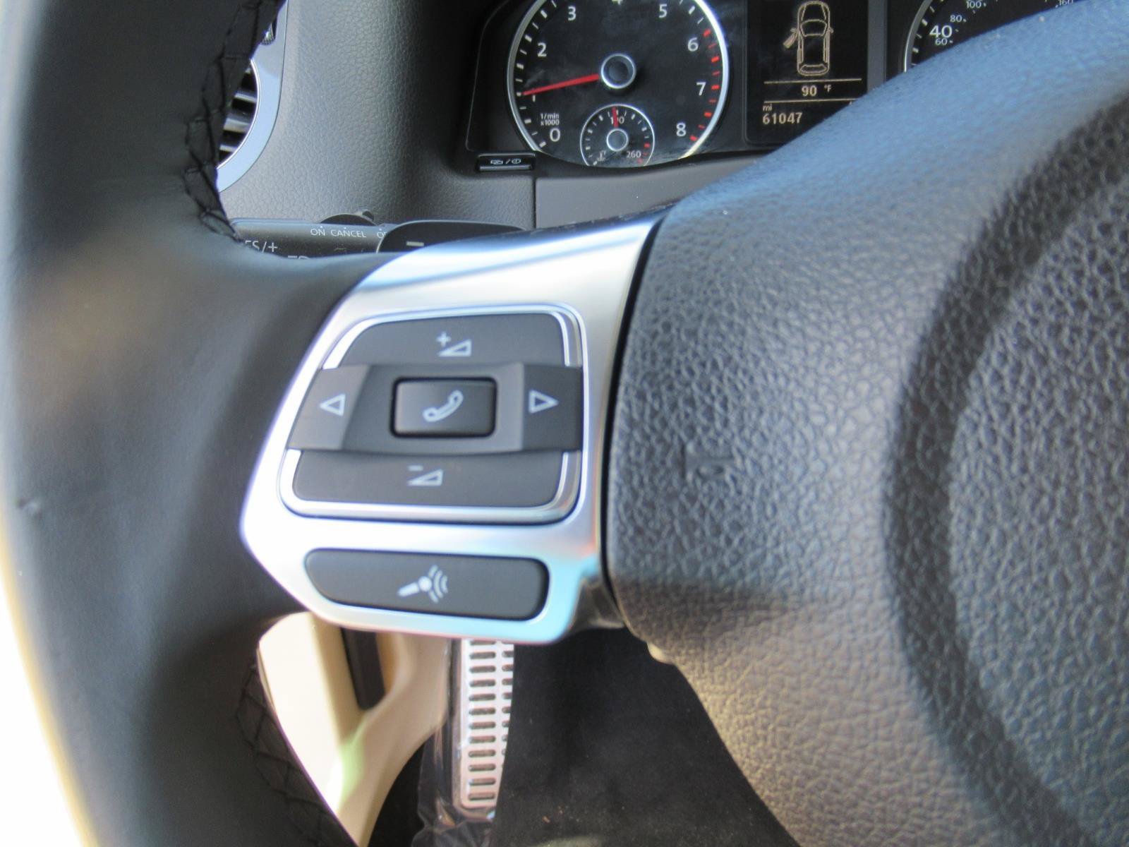 Used 2016 Volkswagen Tiguan R-Line FWD image 22