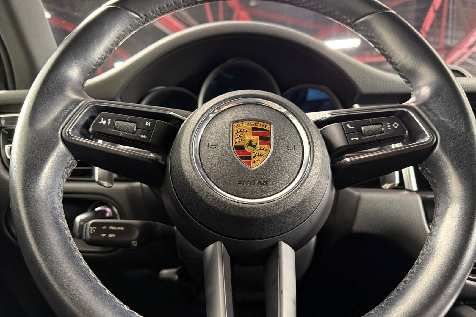 Used 2022 Porsche Macan w/ Driver Memory Package image 22