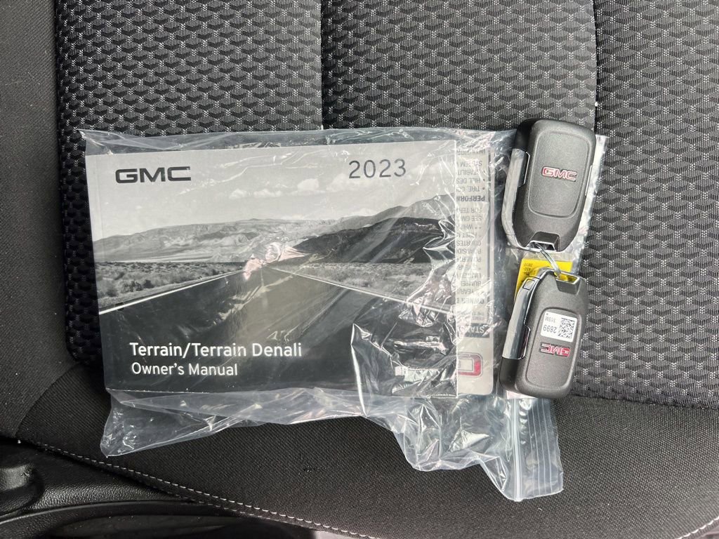 Certified 2023 GMC Terrain SLE w/ Driver Convenience Package image 40