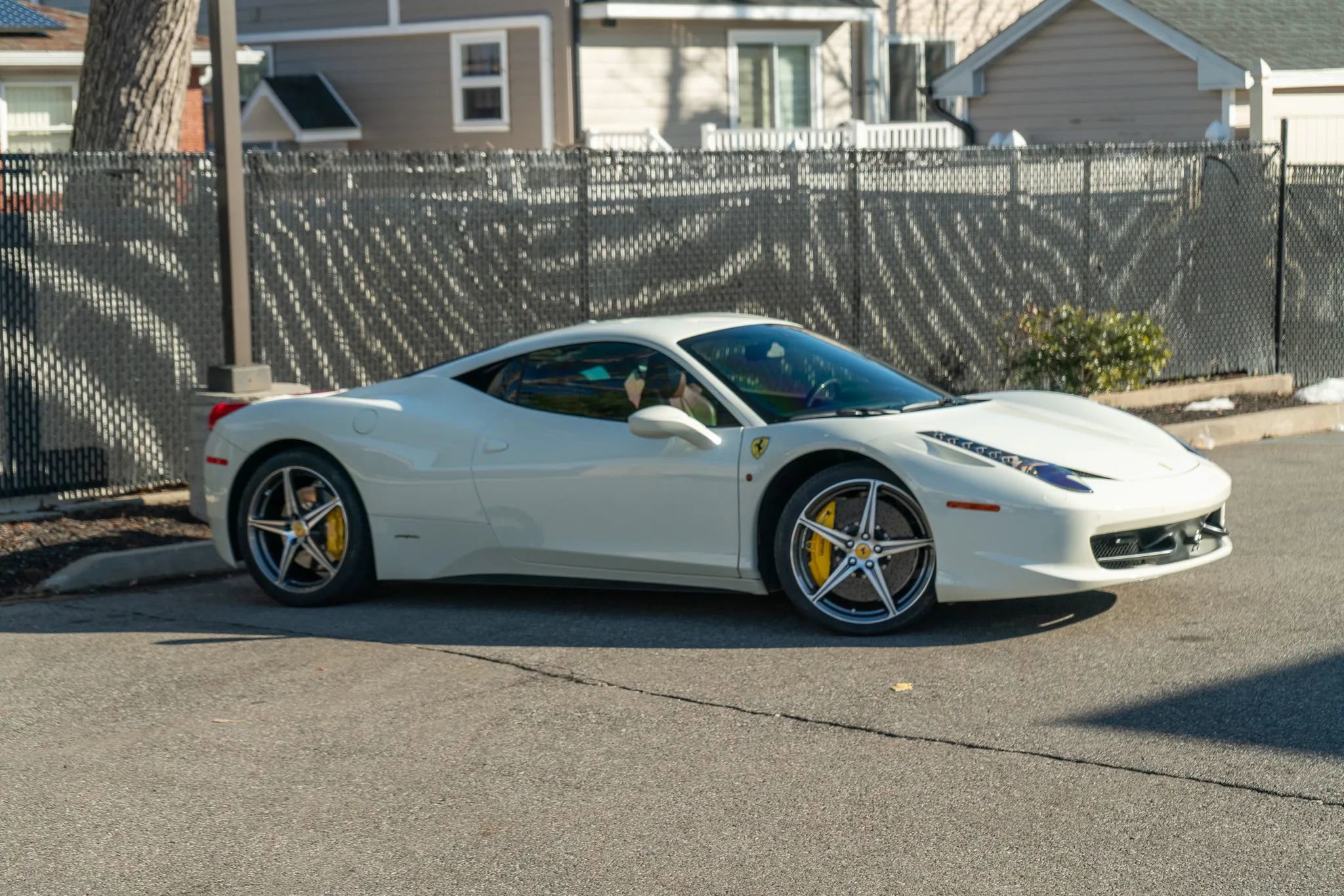 Used 2015 Ferrari 458 Italia Coupe RWD image 18
