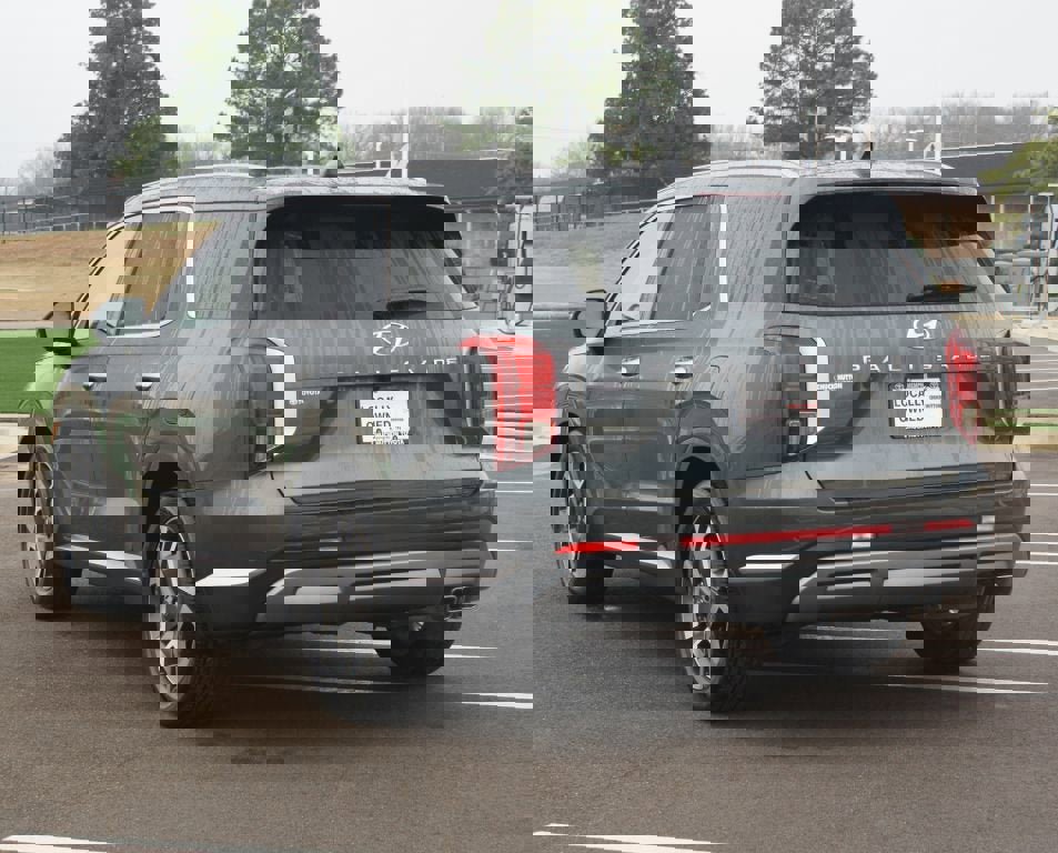 Used 2023 Hyundai Palisade Limited image 18