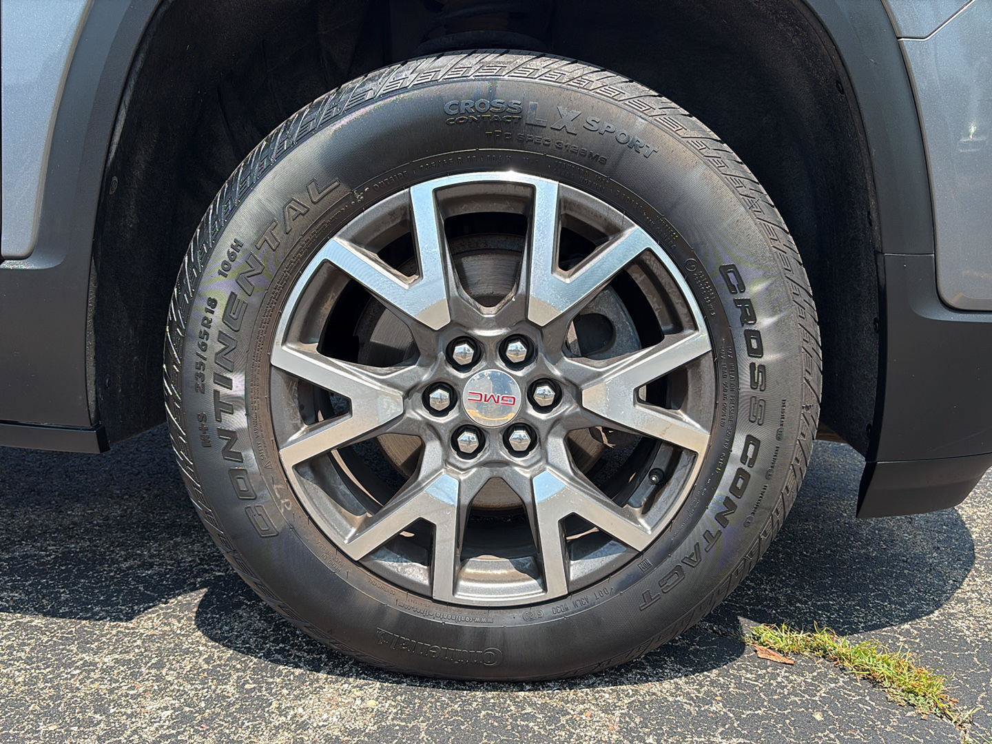 Used 2020 GMC Acadia SLE FWD image 26