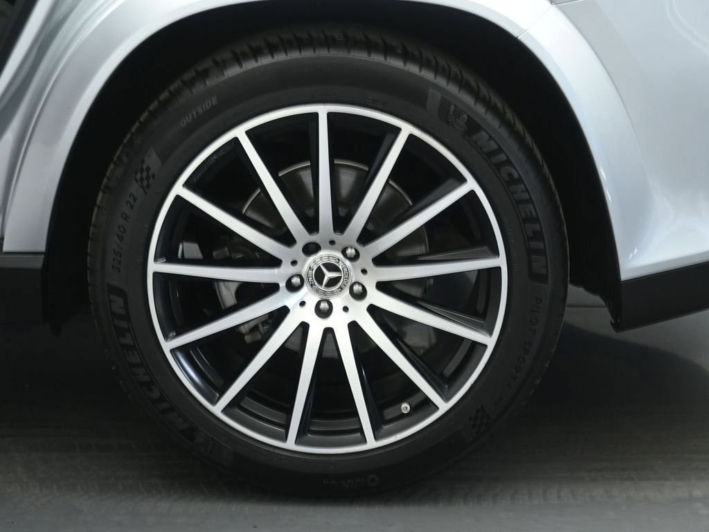 Used 2022 Mercedes-Benz GLS 450 4MATIC image 24