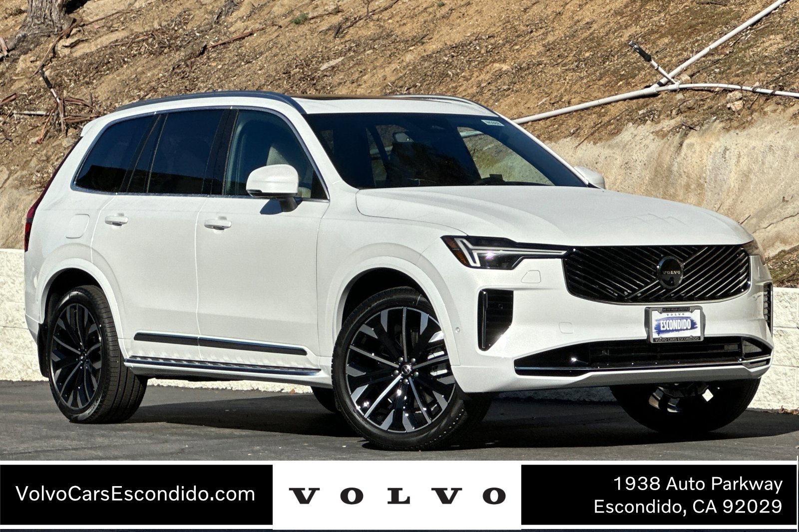 New 2026 Volvo XC90 B6 Plus