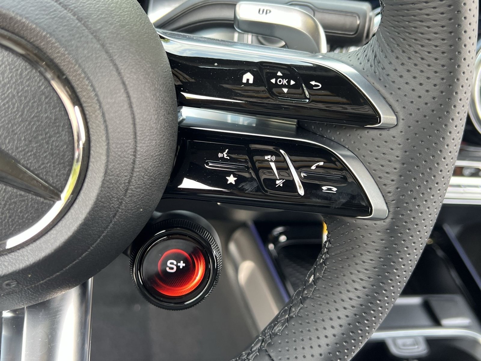 New 2026 Mercedes-Benz GLB 35 AMG 4MATIC image 39