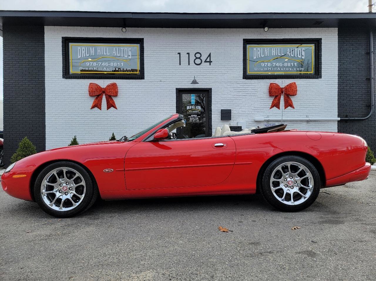 Used 2000 Jaguar XK8 Convertible image 3