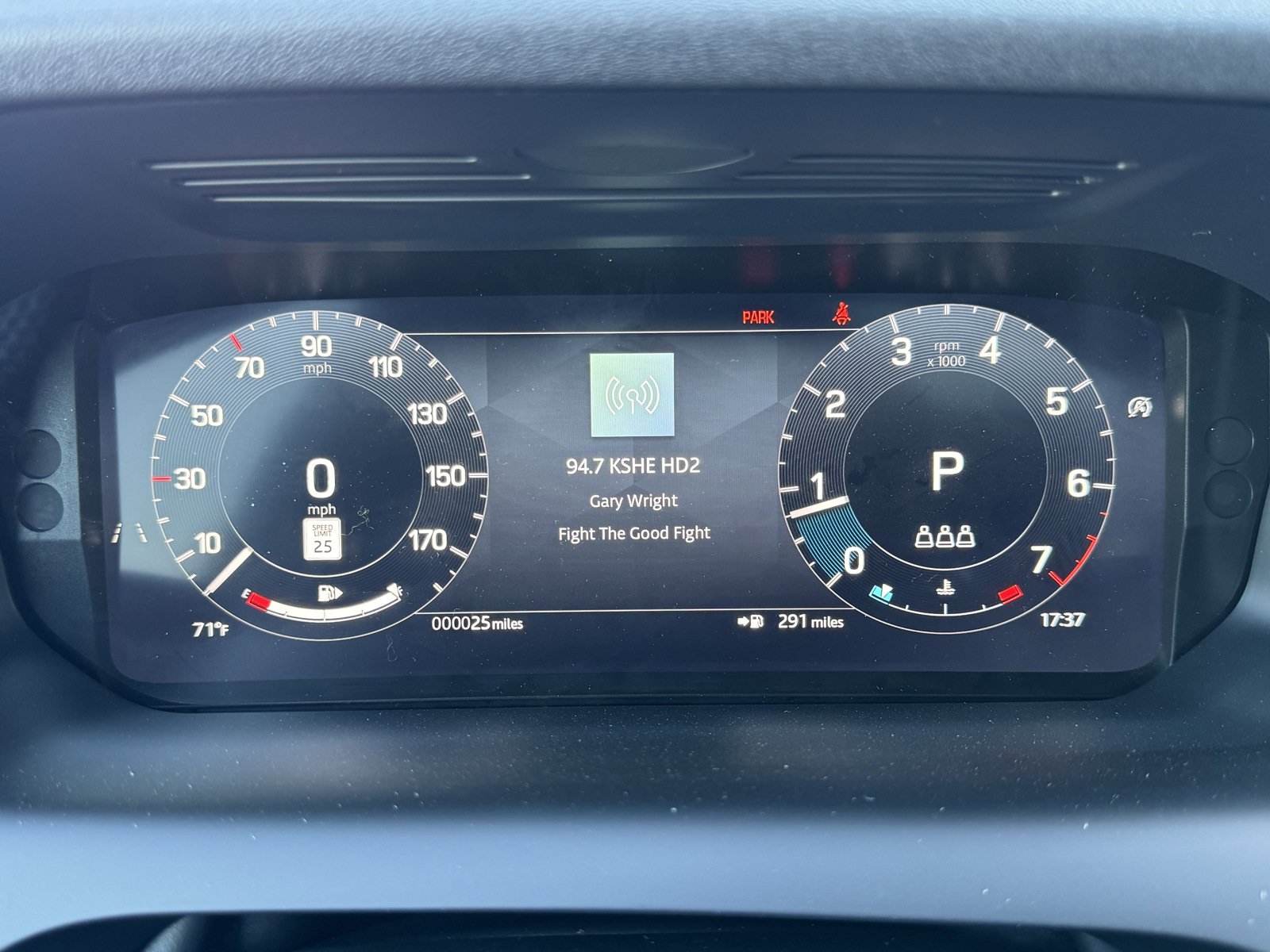 Used 2024 Land Rover Discovery Sport Dynamic SE AWD/4WD image 19