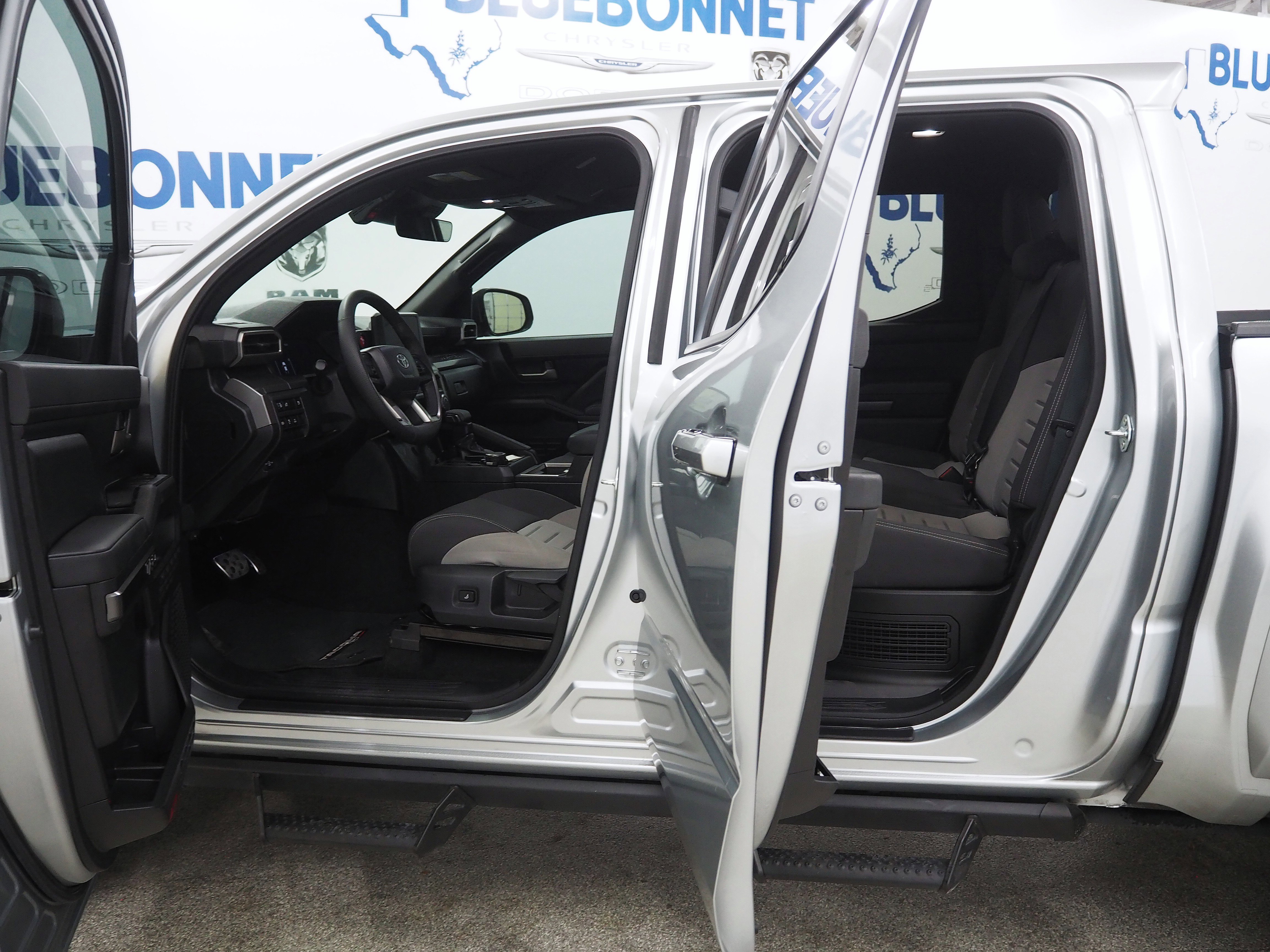 Used 2024 Toyota Tacoma 4x4 Double Cab Hybrid image 8