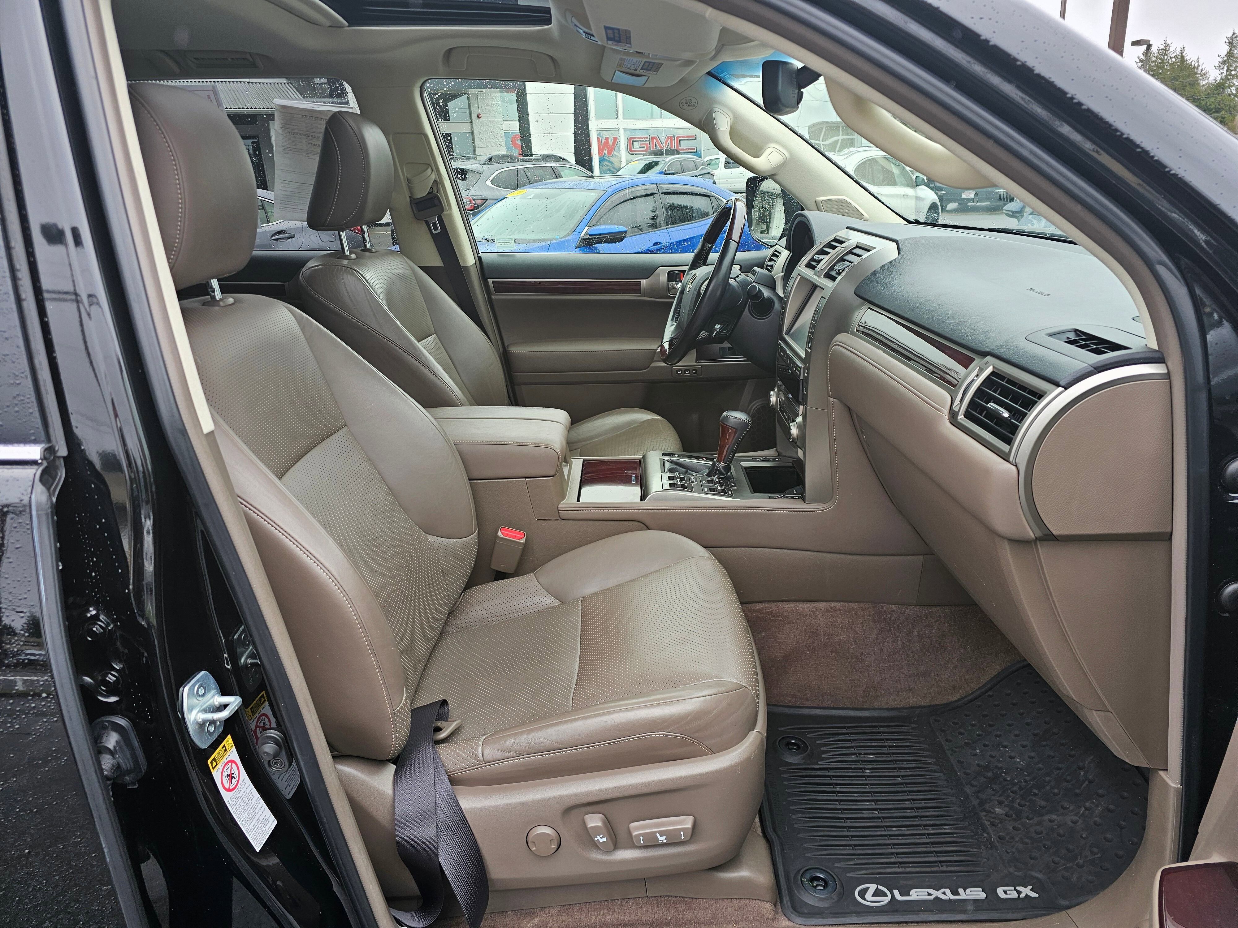 Used 2017 Lexus GX 460 Luxury image 11