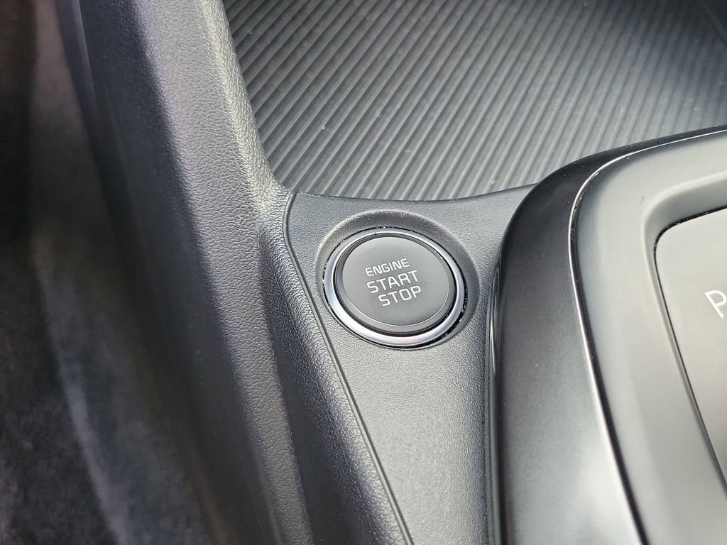 Used 2025 Kia K4 LXS image 28