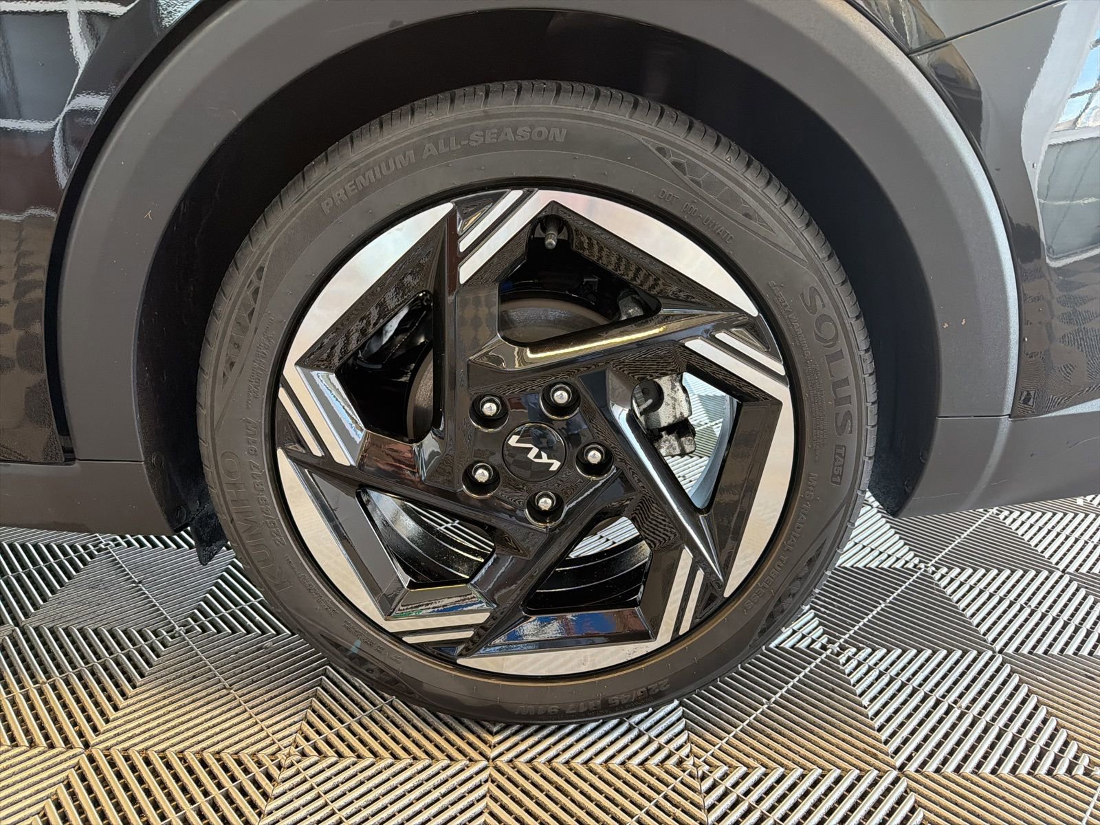 Used 2025 Kia K4 EX image 7