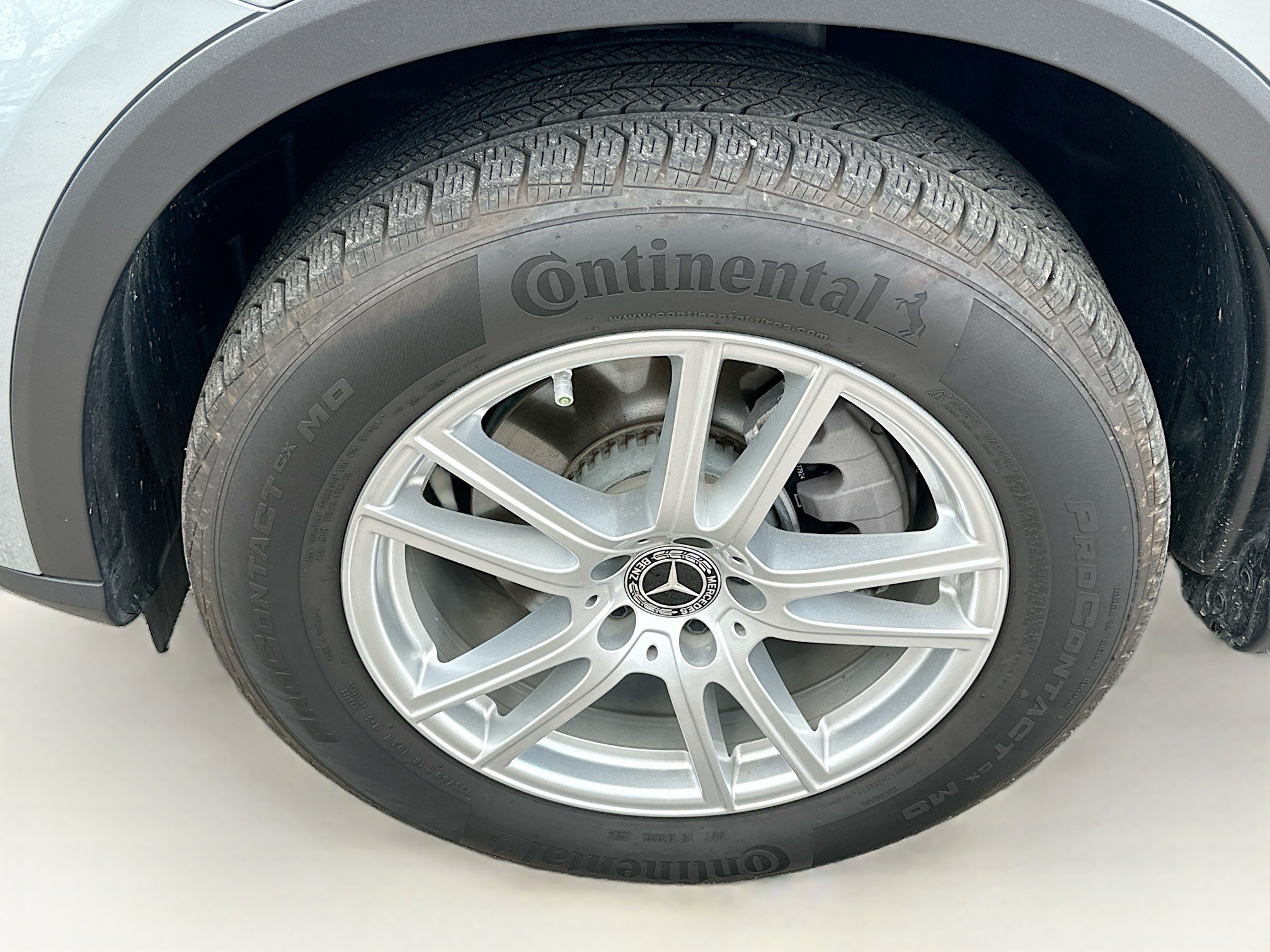 Used 2025 Mercedes-Benz GLC 300 4MATIC image 33