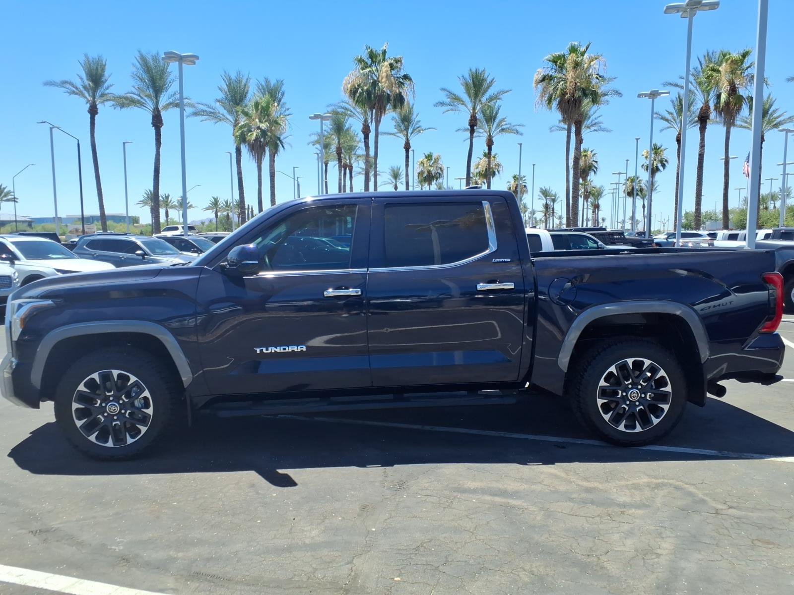 Used 2024 Toyota Tundra Limited AWD/4WD image 7