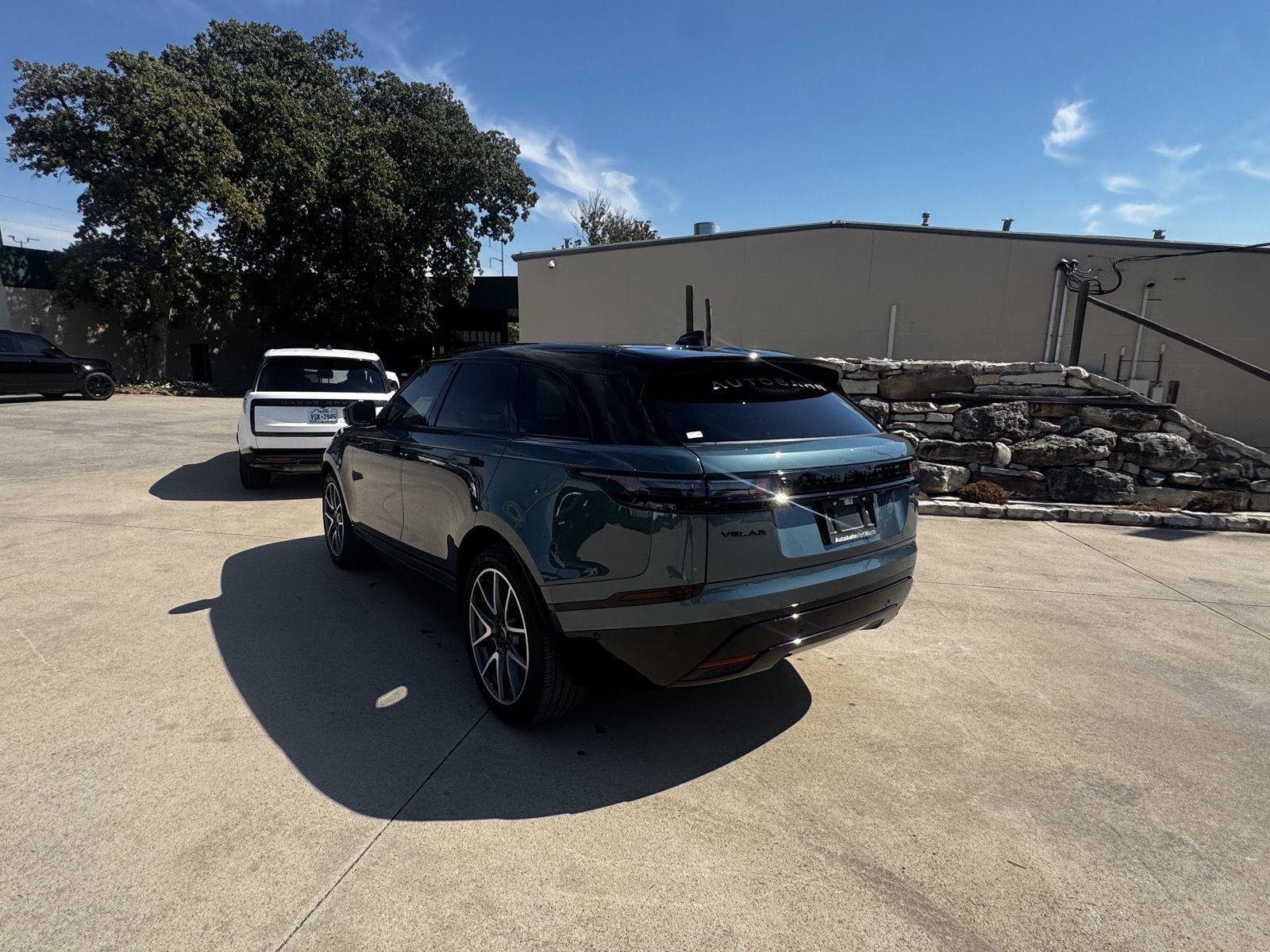 Used 2026 Land Rover Range Rover Velar Dynamic SE AWD/4WD image 5