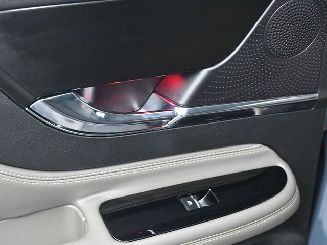 Used 2023 Lincoln Corsair Reserve image 22