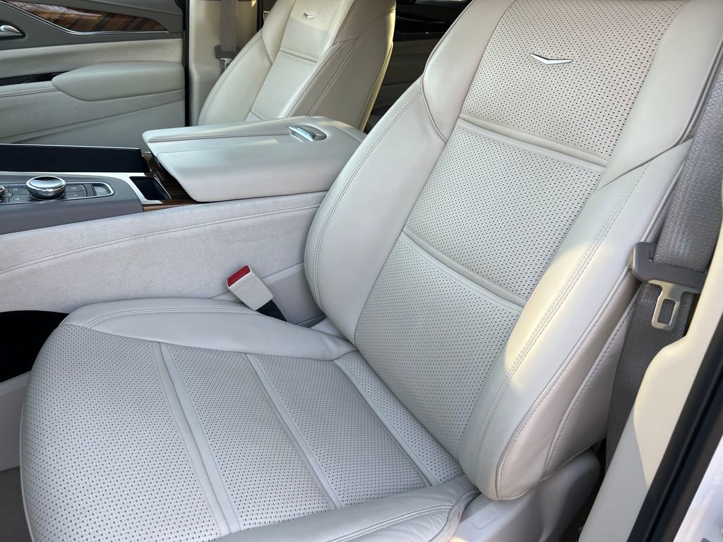 Certified 2024 Cadillac Escalade ESV Sport Platinum w/ LPO, ONYX Package image 16