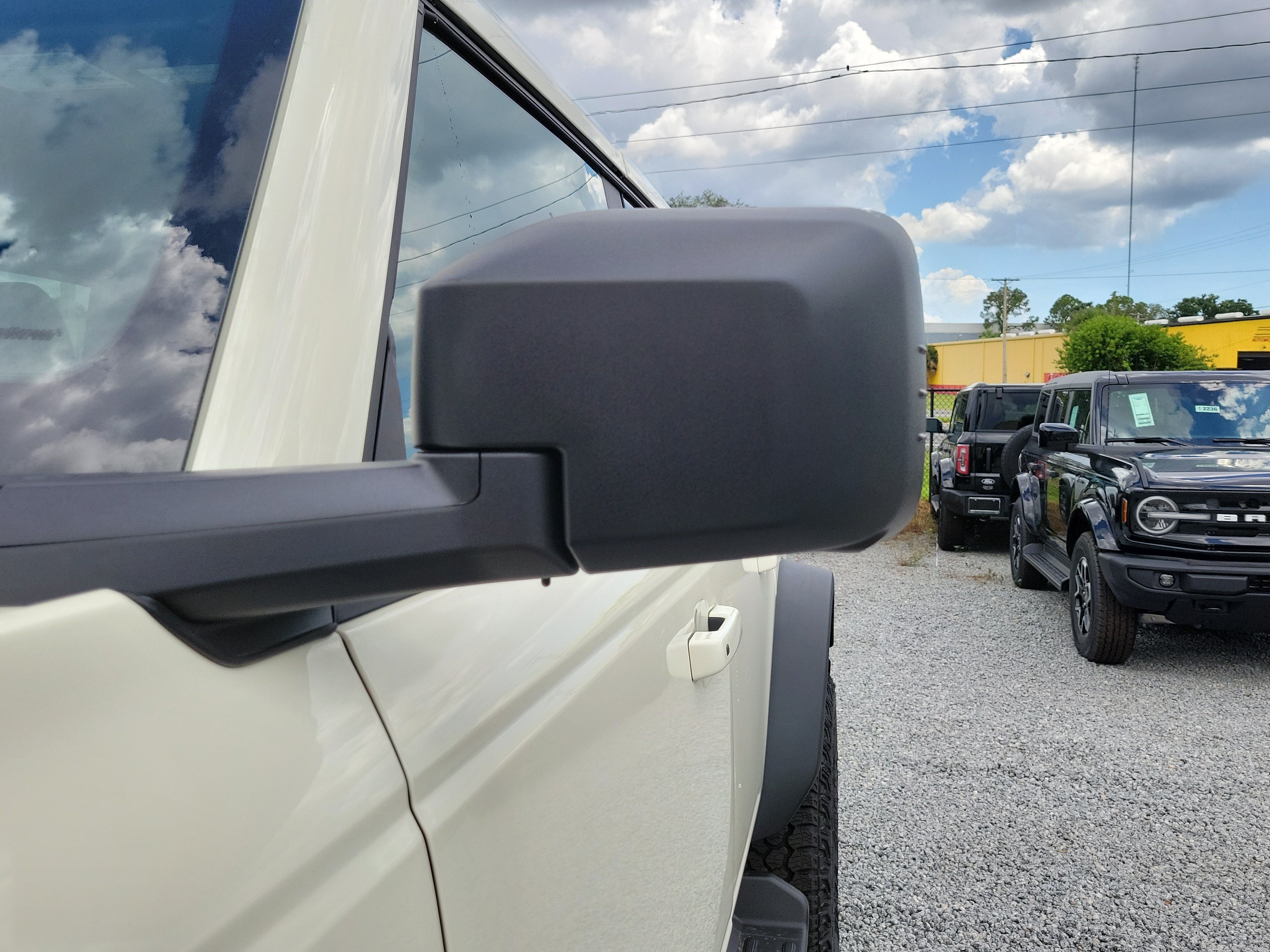 New 2026 Ford Bronco Outer Banks w/ Sasquatch Package AWD/4WD image 5