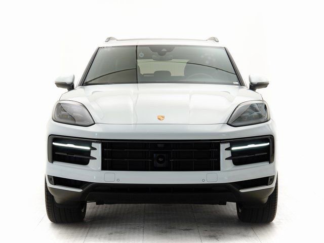 Certified 2025 Porsche Cayenne image 29