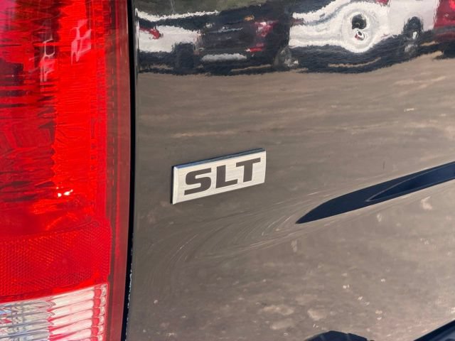 Used 2015 RAM 1500 Classic SLT w/ SLT Plus D←cor Group AWD/4WD image 22