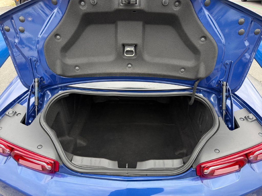 Used 2020 Chevrolet Camaro LS RWD image 22