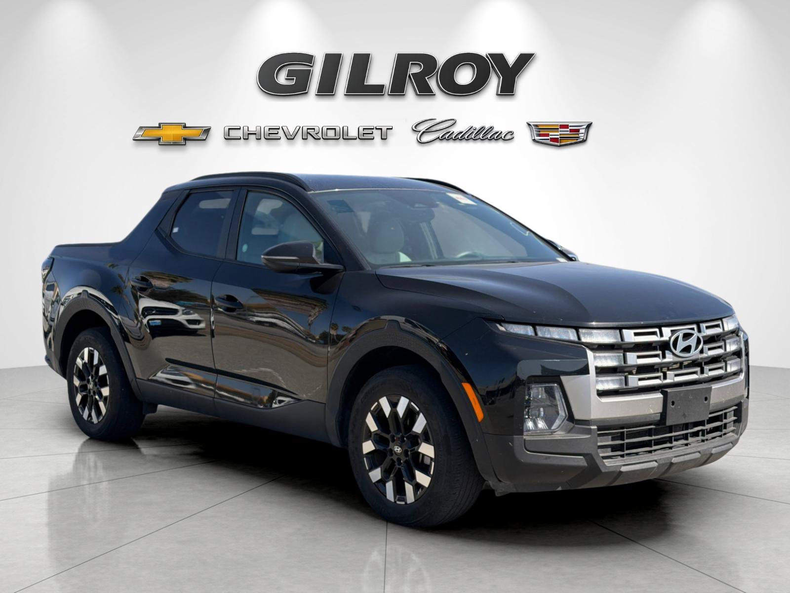 Used 2025 Hyundai Santa Cruz SEL AWD/4WD image 2