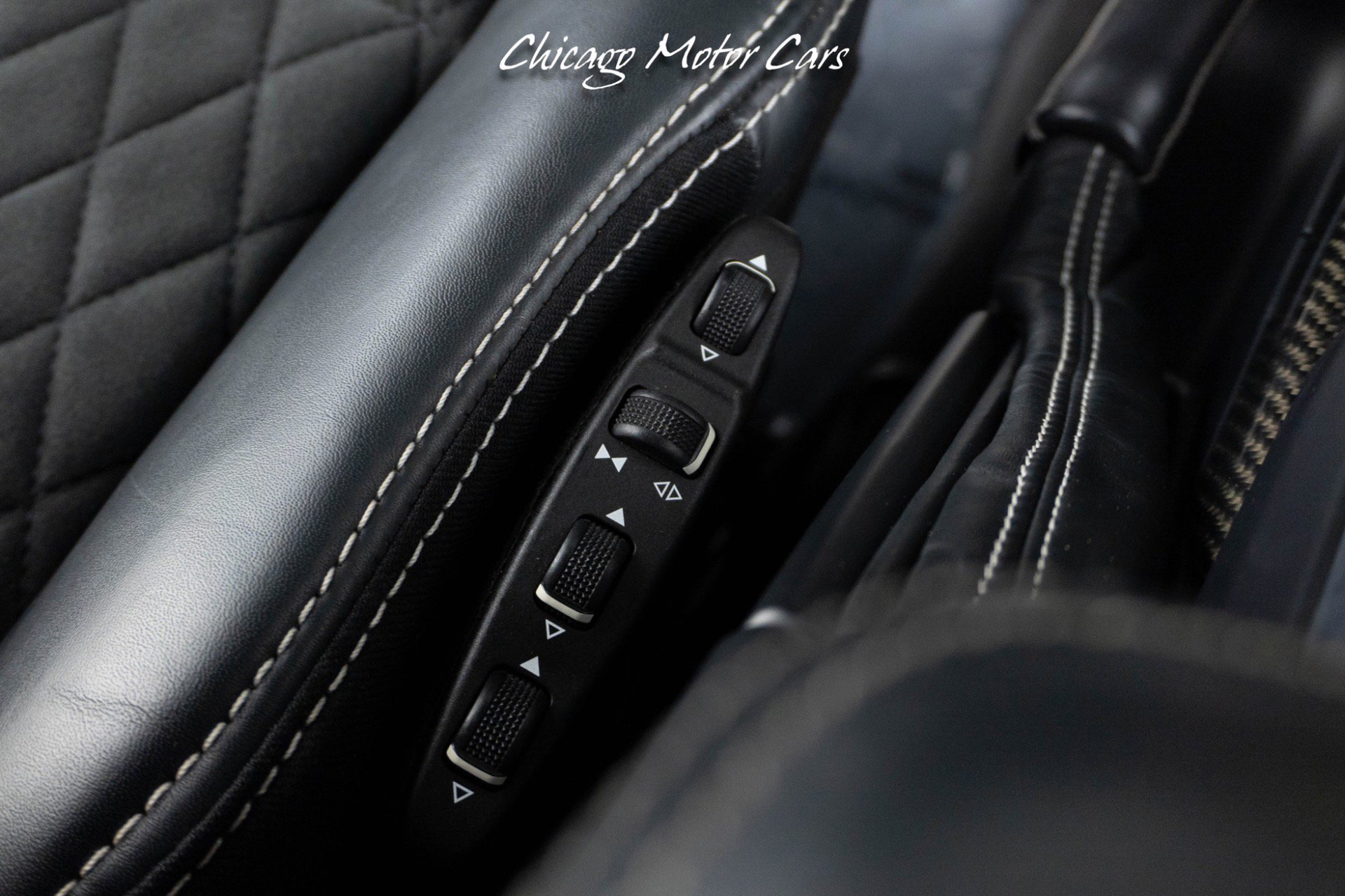 Used 2017 Mercedes-Benz G 550 Squared image 31