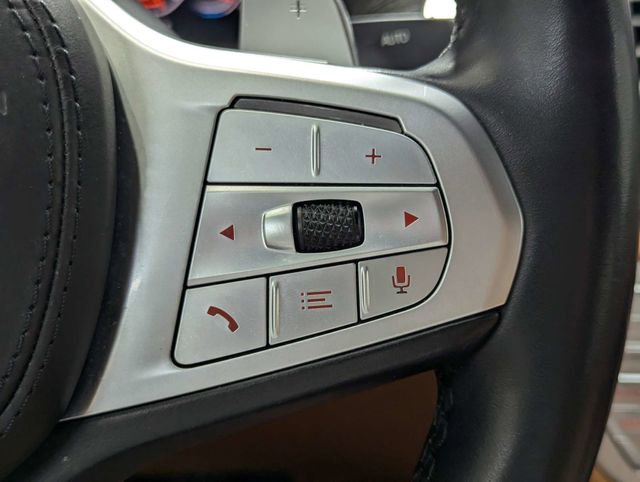 Used 2021 BMW 750i xDrive w/ Luxury Rear Seating Package image 22